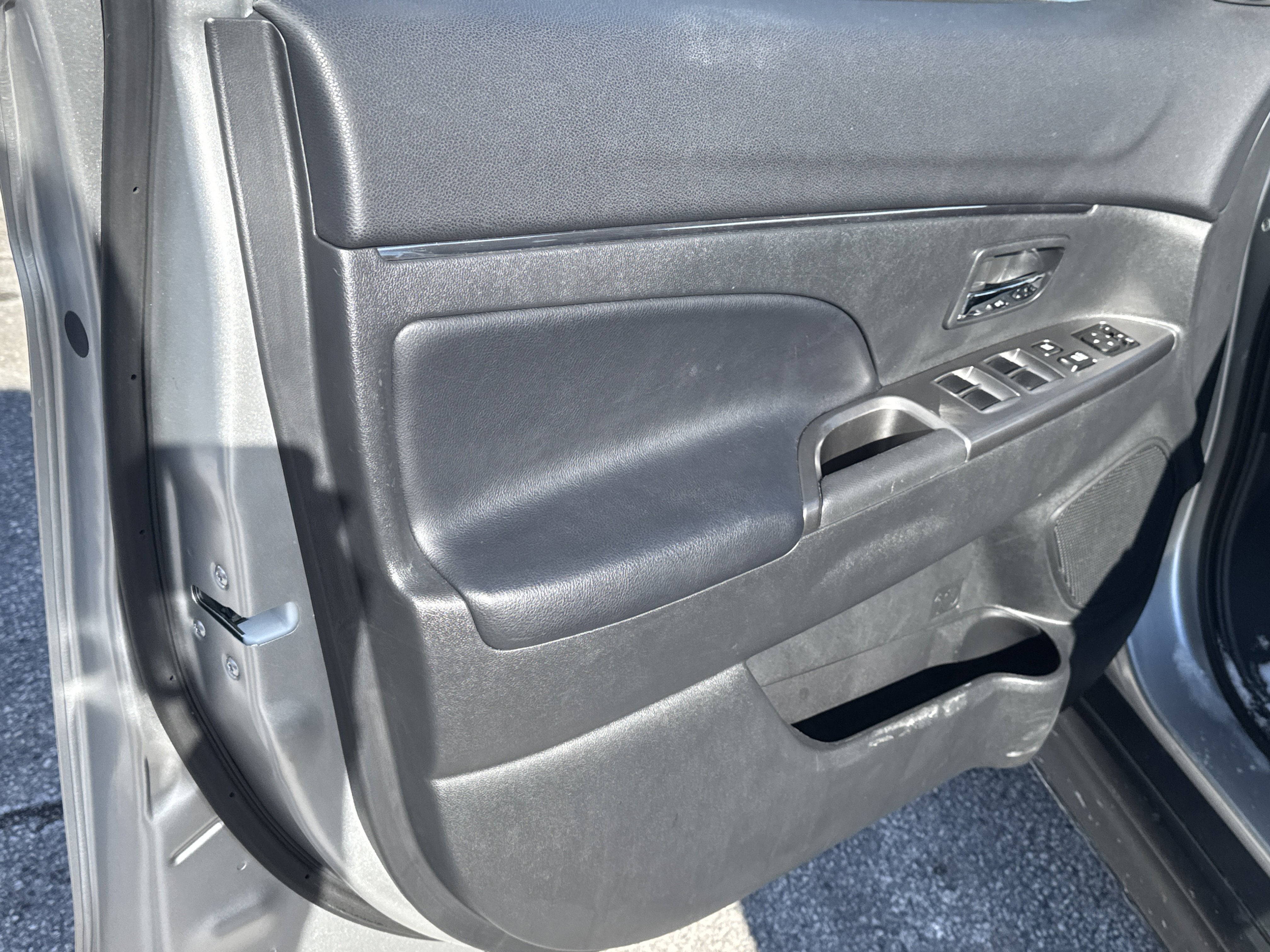 2025 Mitsubishi Outlander Sport ES