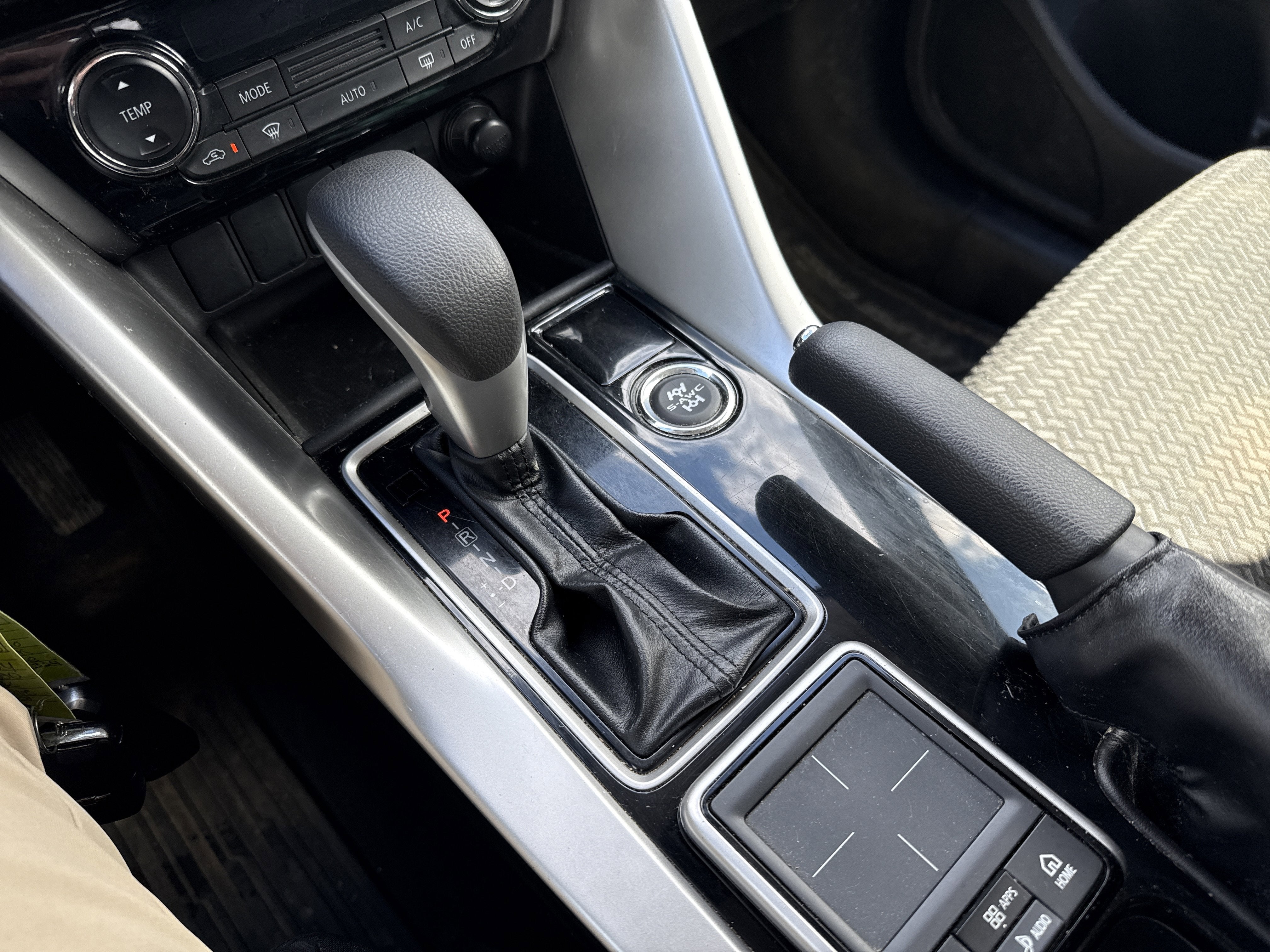 2018 Mitsubishi Eclipse Cross LE