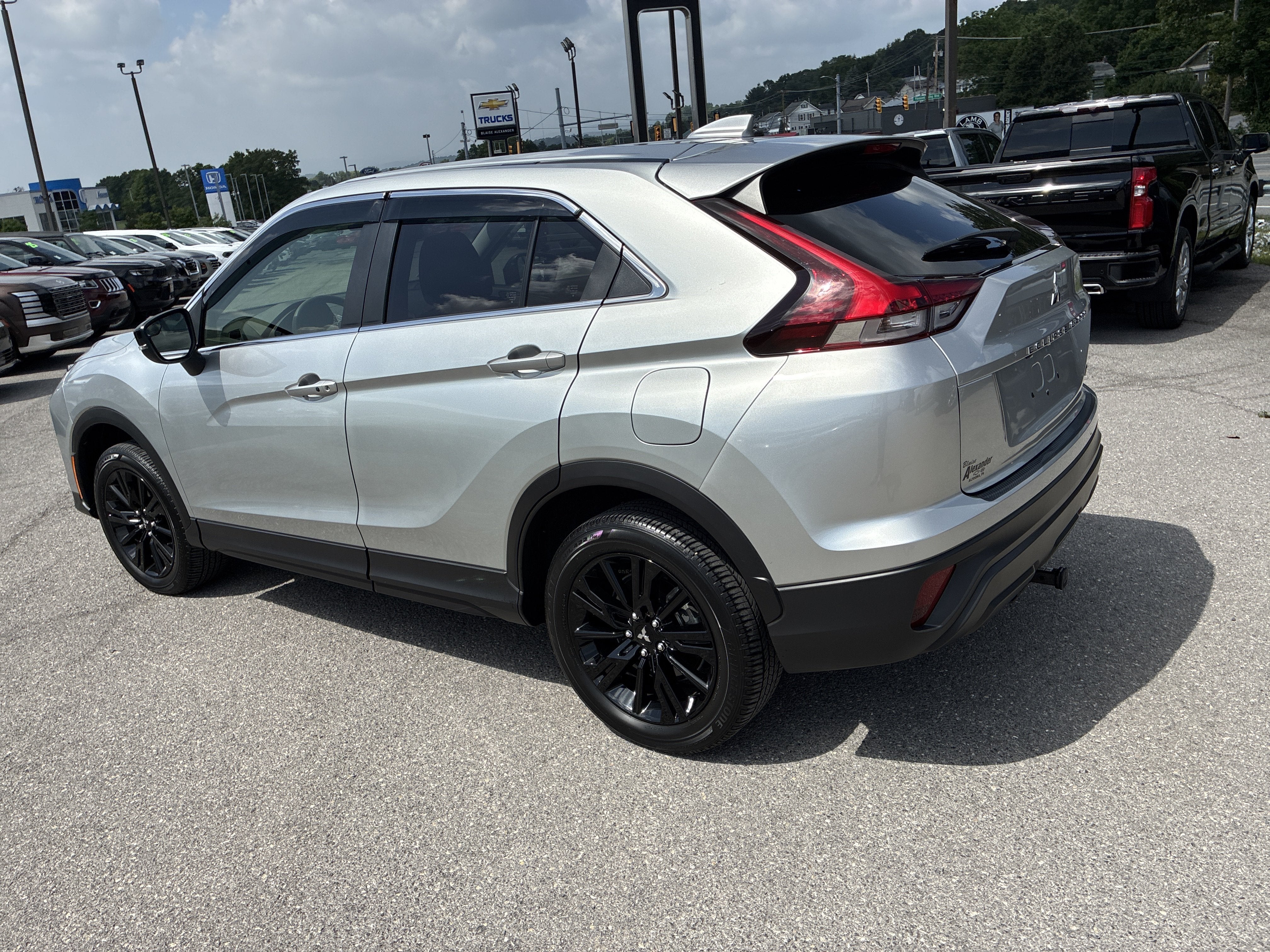 2024 Mitsubishi Eclipse Cross LE