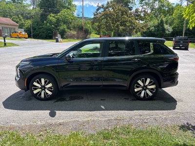 2025 Mitsubishi Outlander SE