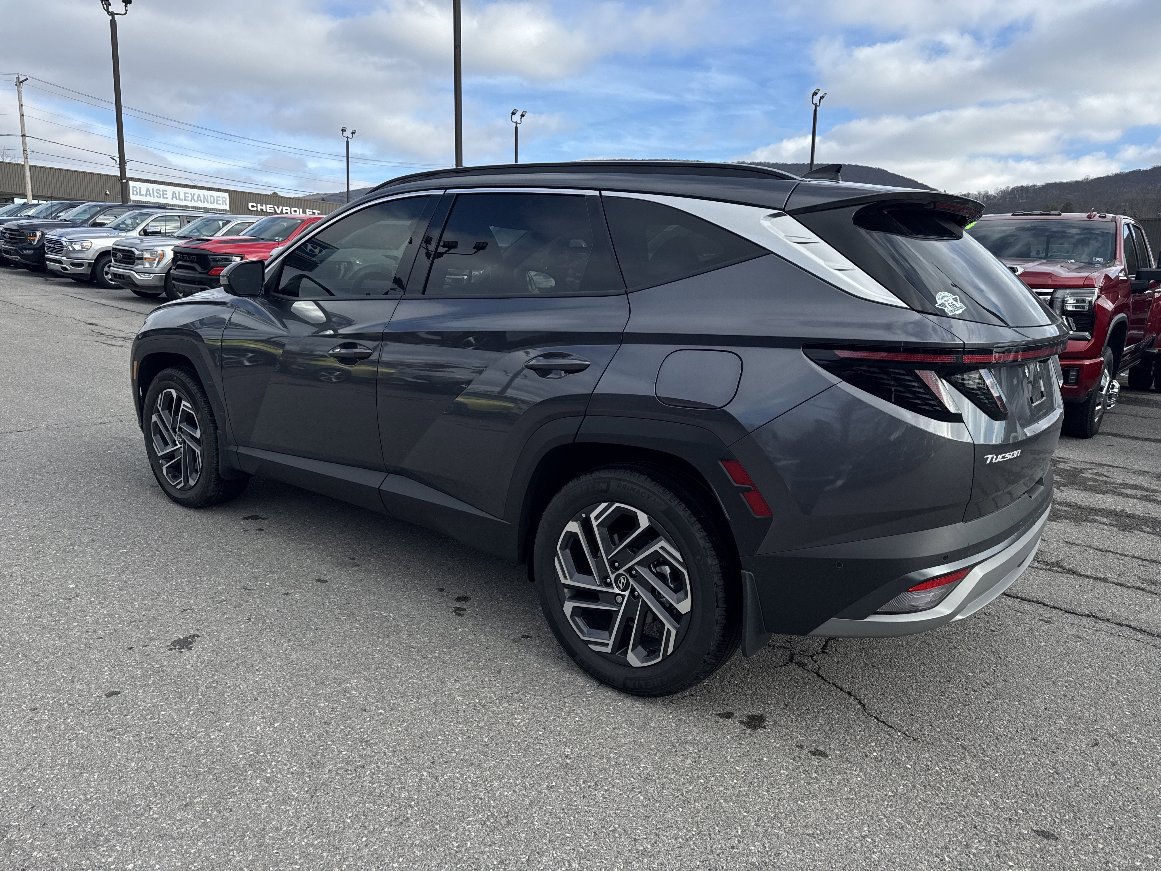 2025 Hyundai Tucson Hybrid Limited