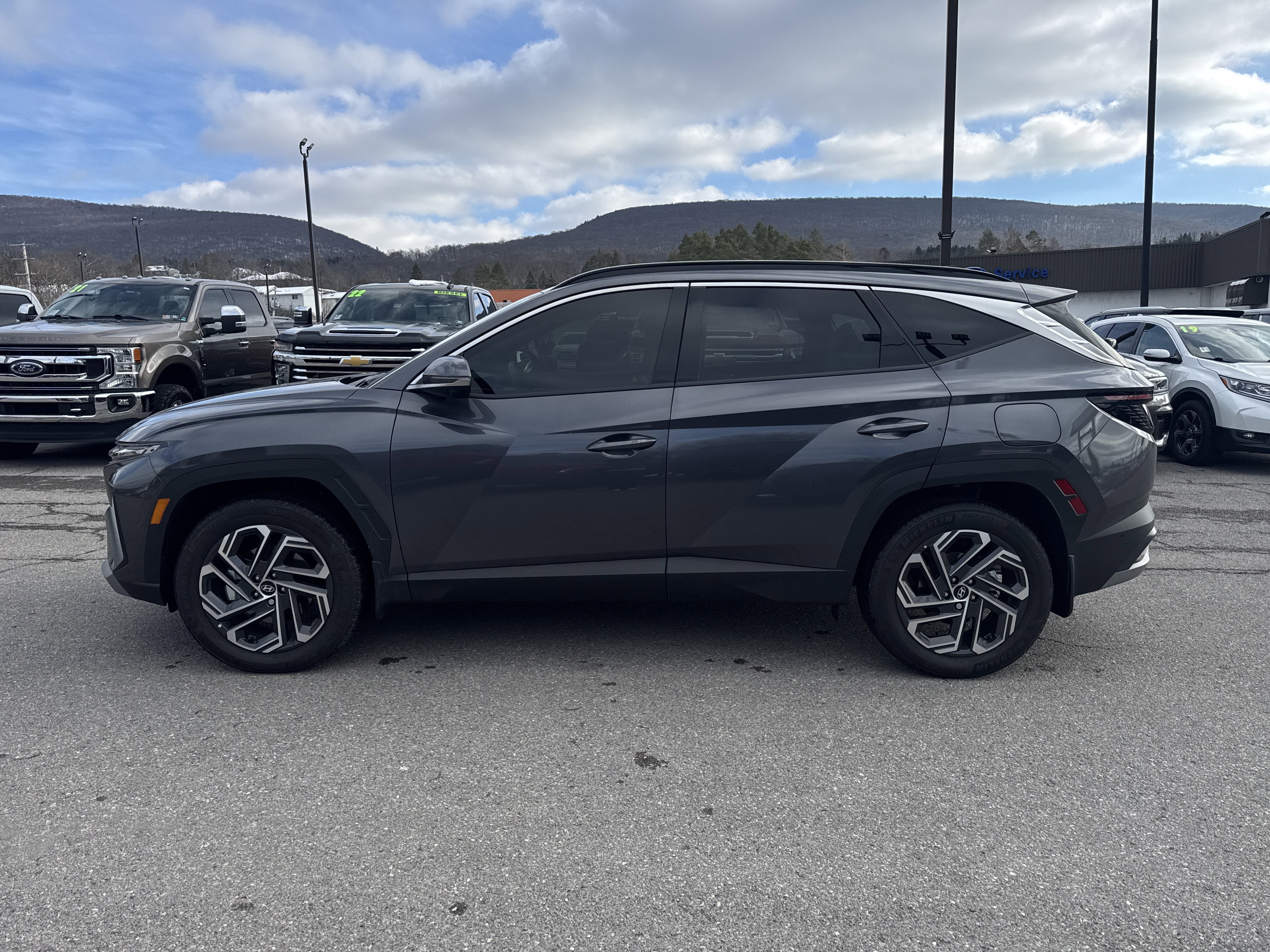 2025 Hyundai Tucson Hybrid Limited