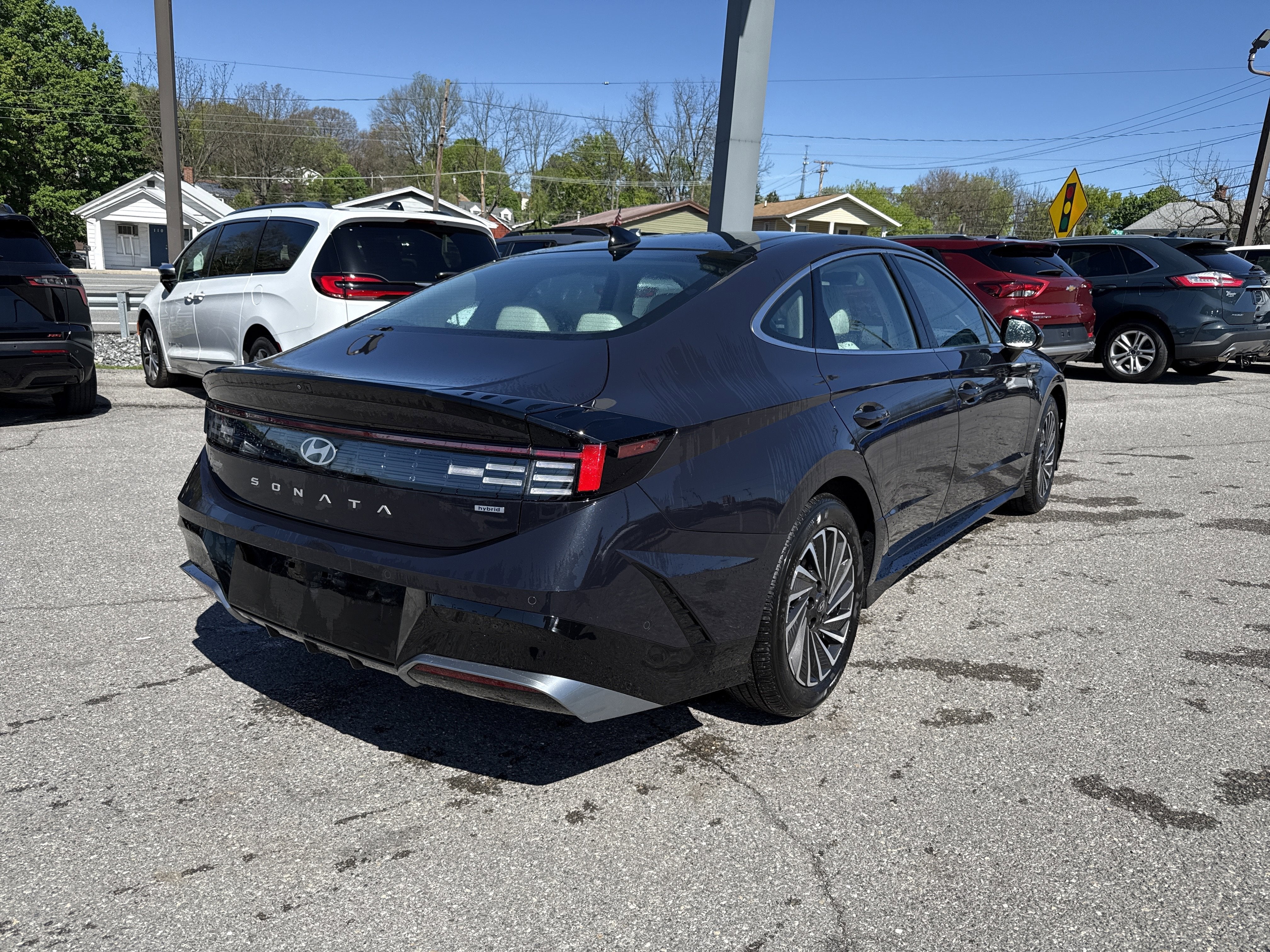 2025 Hyundai Sonata Hybrid Limited