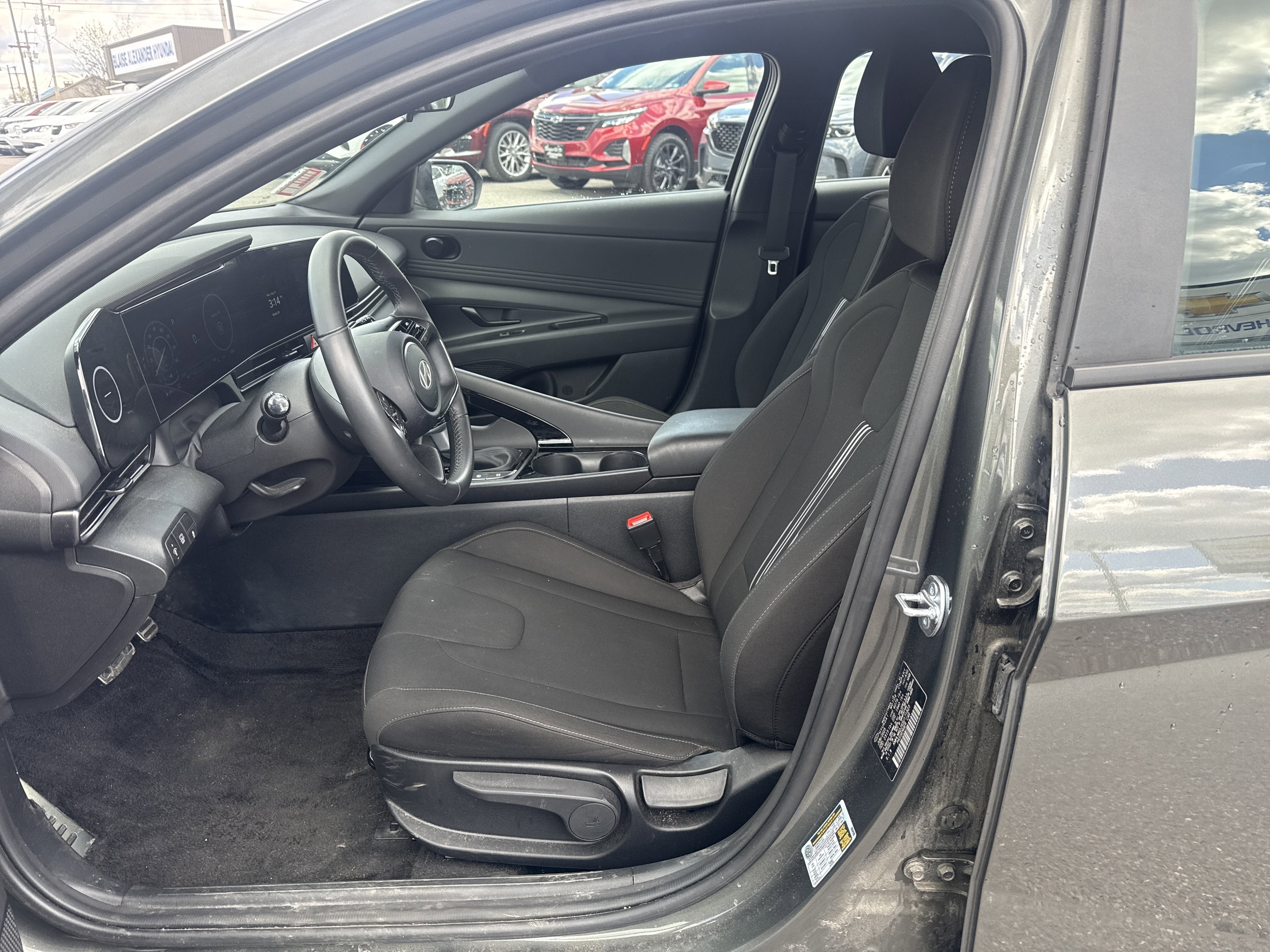 2025 Hyundai Elantra Hybrid SEL Sport