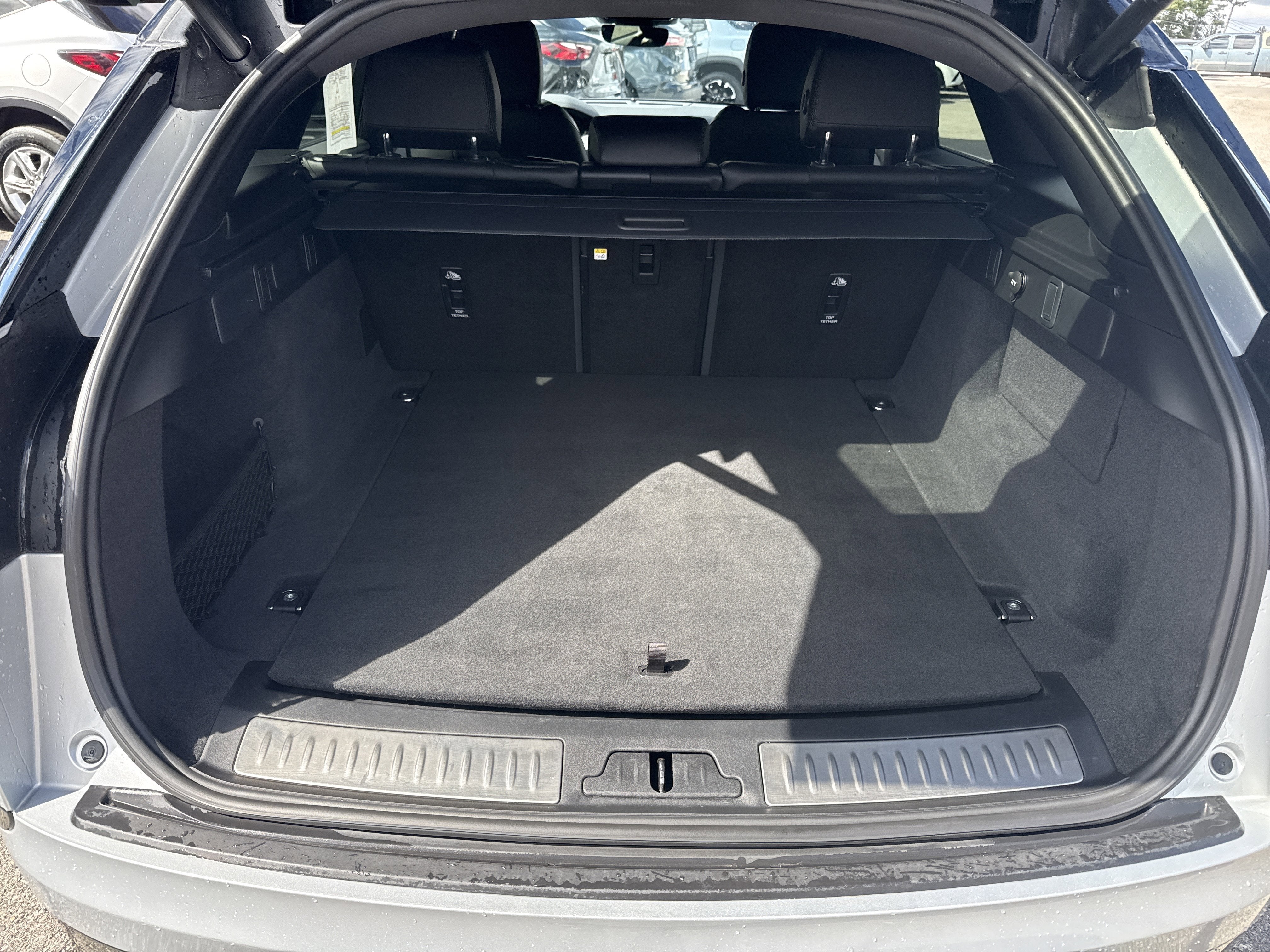 2024 Land Rover Range Rover Velar Dynamic SE