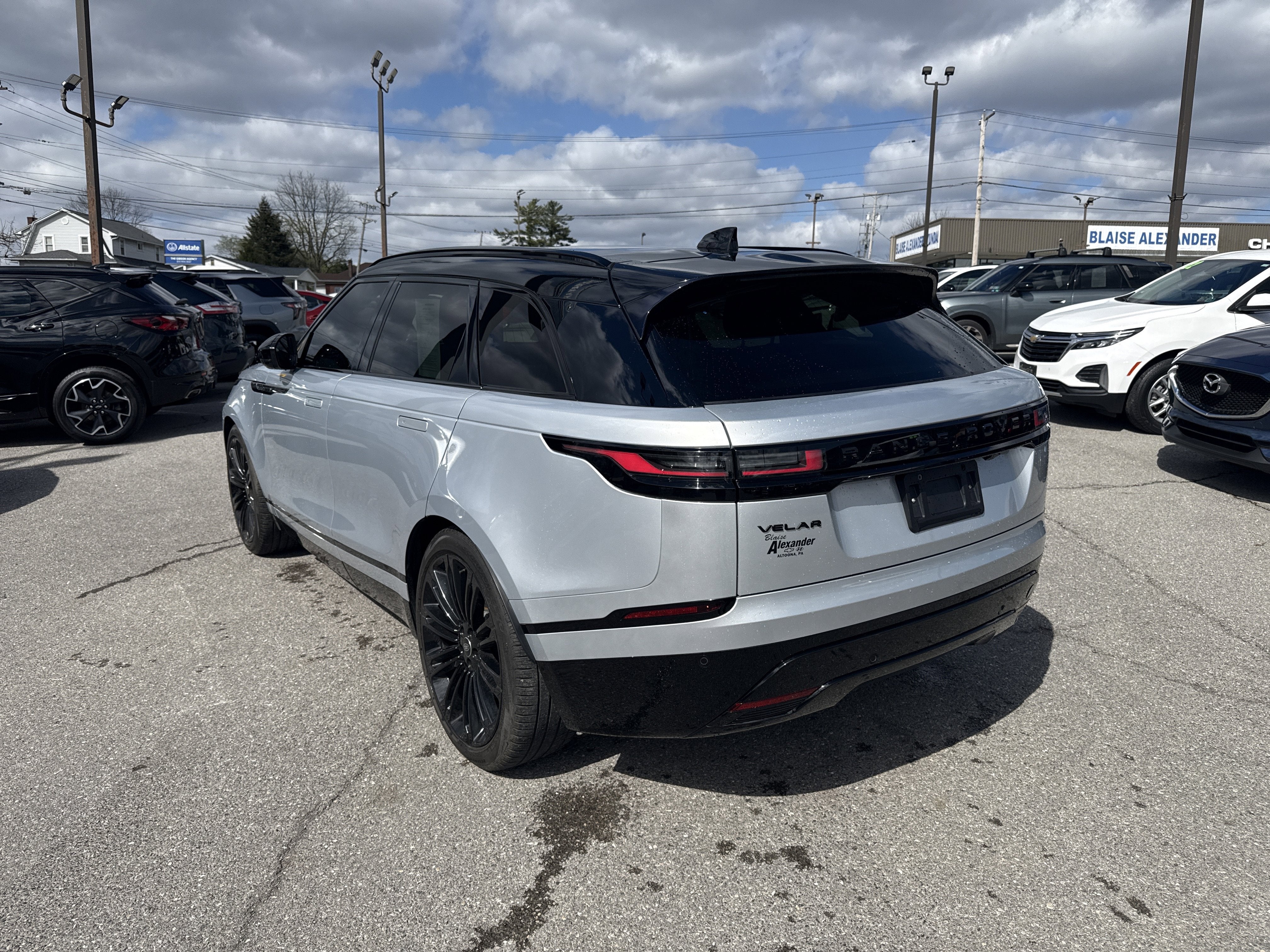 2024 Land Rover Range Rover Velar Dynamic SE