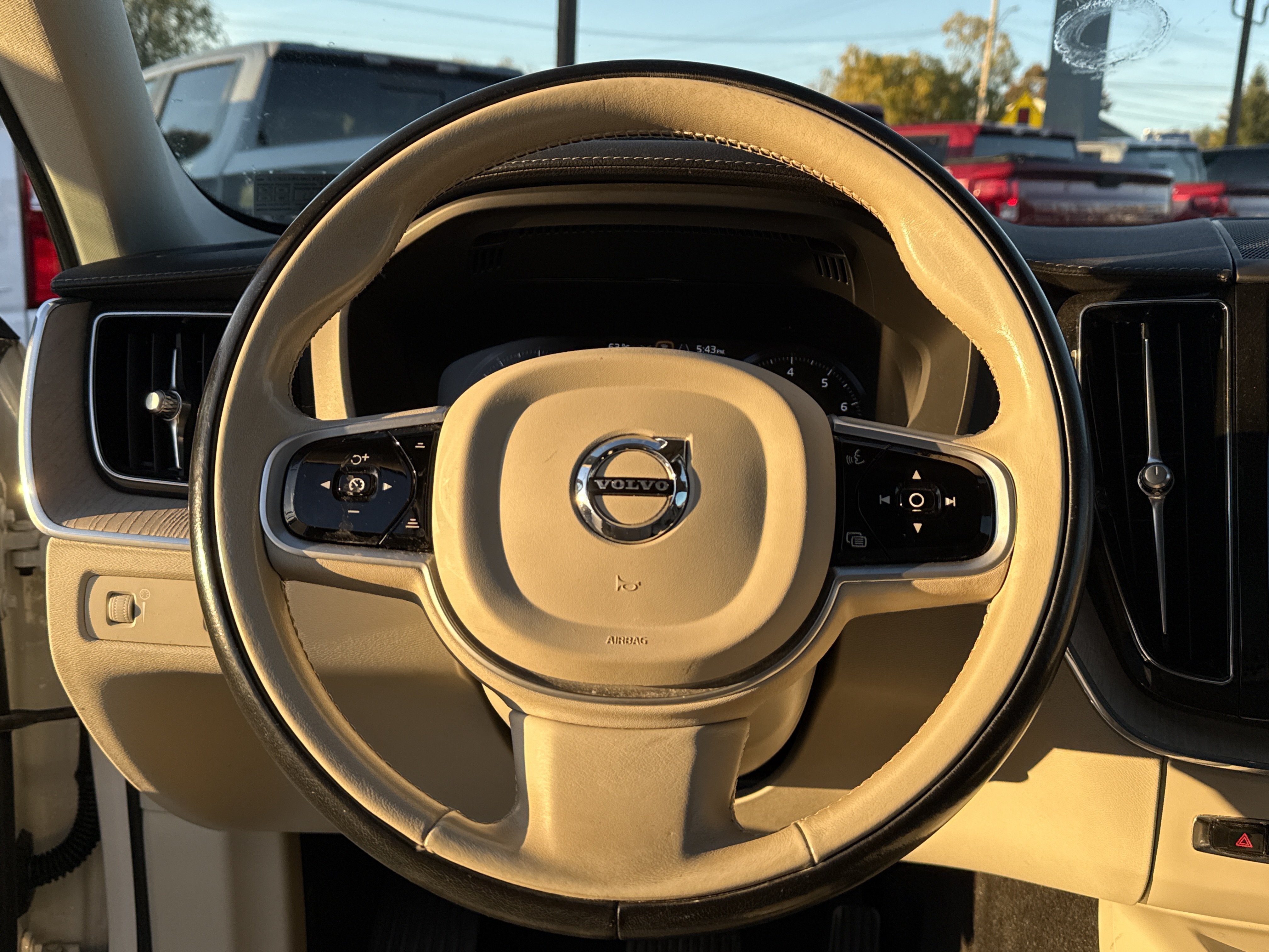 2021 Volvo XC60 Inscription