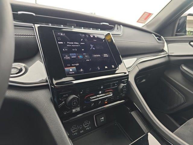 2023 Jeep Grand Cherokee Altitude 4x4