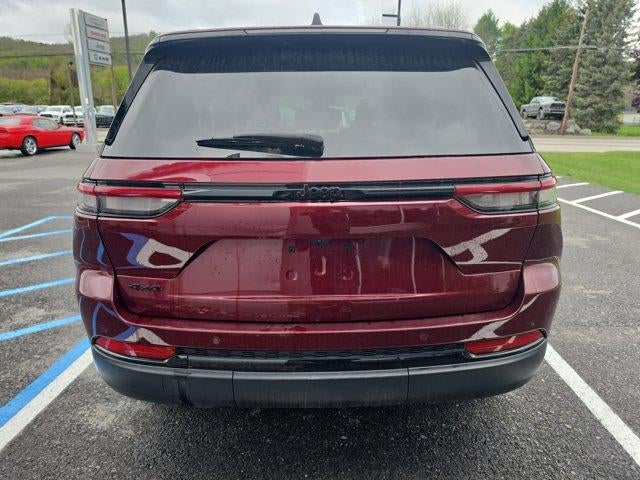 2025 Jeep Grand Cherokee Altitude 4x4