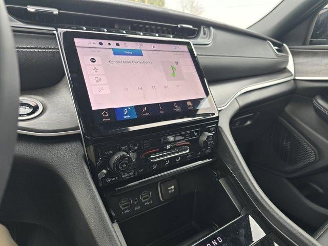 2025 Jeep Grand Cherokee L Limited 4x4