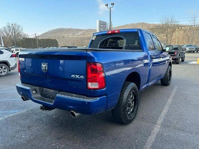 2017 RAM 1500 Express 4x4 Quad Cab 6'4" Box