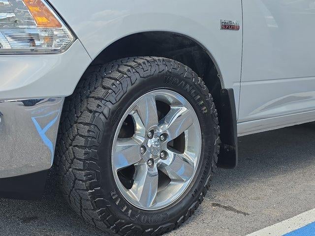 2017 RAM 1500 Lone Star 4x4 Crew Cab 5'7" Box