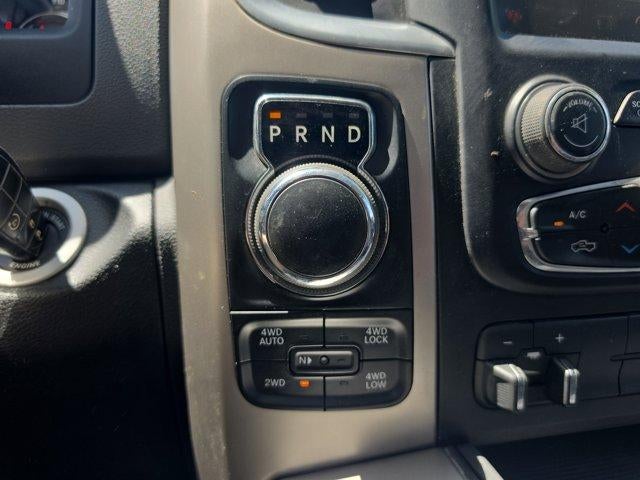 2017 RAM 1500 Lone Star 4x4 Crew Cab 5'7" Box