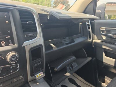 2017 RAM 1500 Lone Star 4x4 Crew Cab 5'7" Box