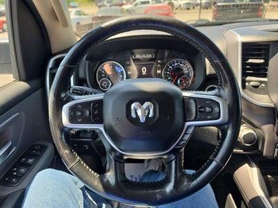 2020 RAM 1500 Big Horn 4x4 Quad Cab 6'4" Box
