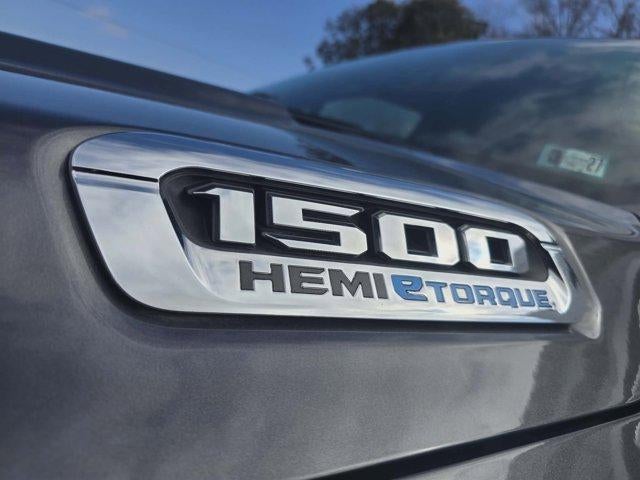 2022 RAM 1500 Big Horn 4x4 Crew Cab 5'7" Box