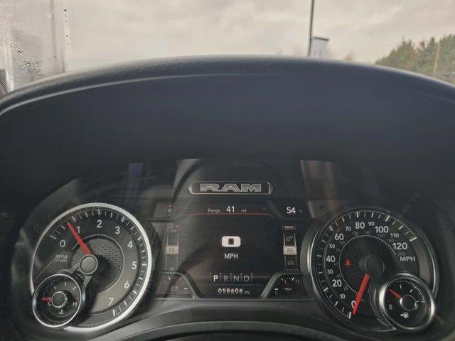 2022 RAM 1500 Big Horn 4x4 Crew Cab 5'7" Box