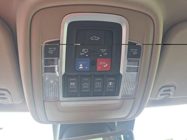 2021 RAM 1500 Longhorn 4x4 Crew Cab 5'7" Box