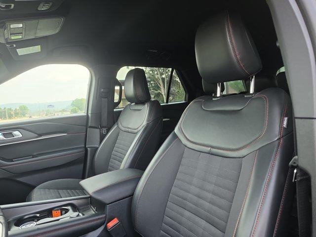 2025 Ford Explorer ST-Line 4WD