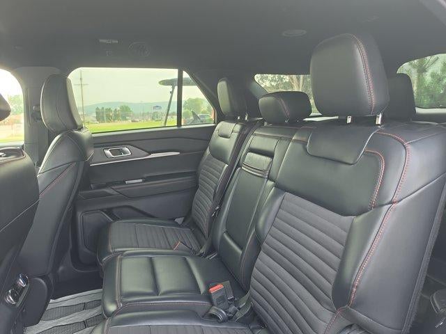 2025 Ford Explorer ST-Line 4WD