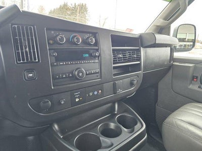 2020 Chevrolet Express Passenger 3500 Extended Wheelbase Rear-Wheel Drive 1LS