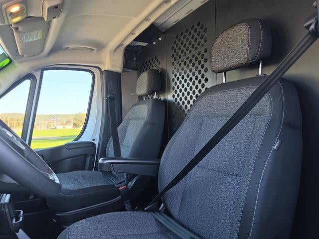 2025 RAM ProMaster Cargo Van Tradesman 2500 Low Roof 136" WB w/Pass Seat