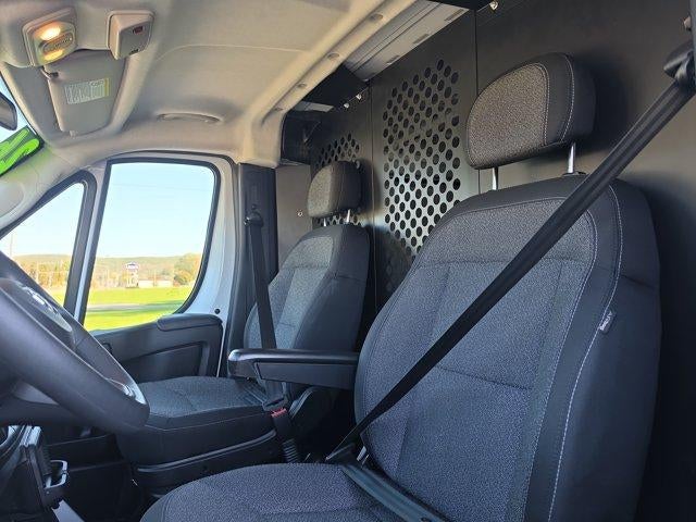 2025 RAM ProMaster Cargo Van Tradesman 2500 Low Roof 136" WB w/Pass Seat
