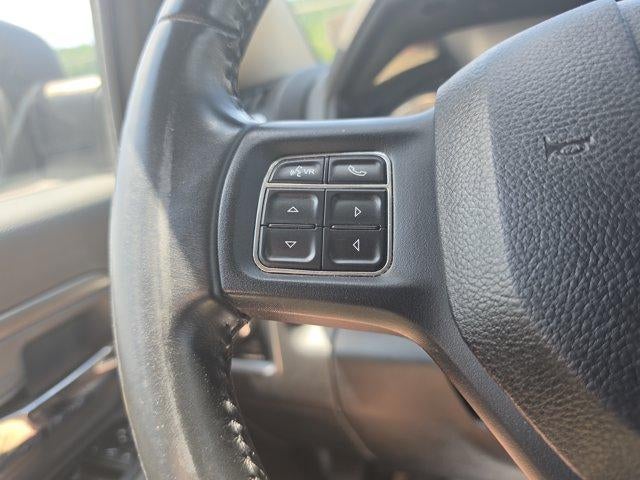 2017 RAM 1500 Big Horn 4x4 Crew Cab 5'7" Box