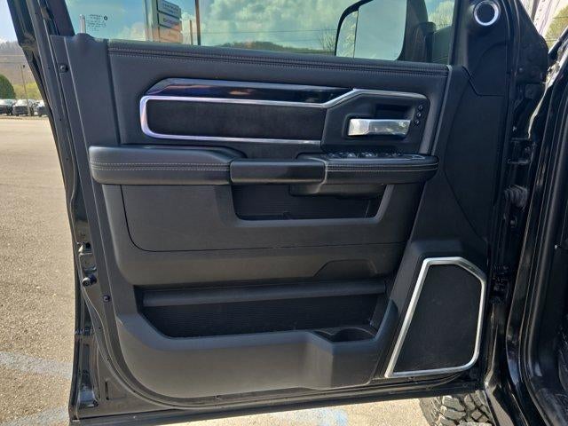 2022 RAM 2500 Laramie 4x4 Crew Cab 6'4" Box