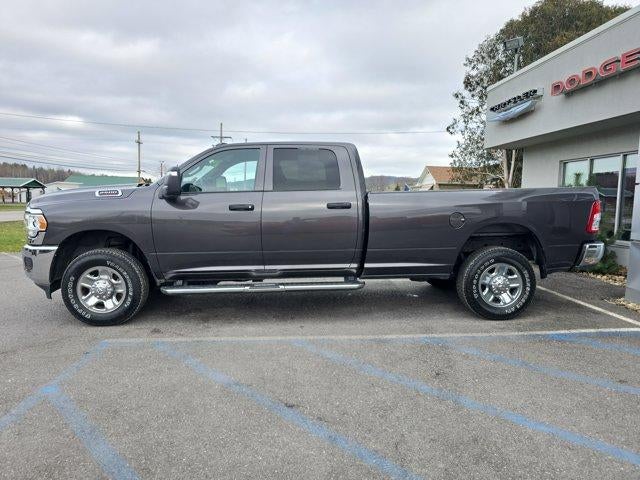 2024 RAM 2500 Tradesman 4x4 Crew Cab 8' Box
