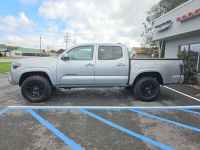 2023 Toyota Tacoma 4WD 4WD SR Double Cab 5' Bed V6 AT (GS)