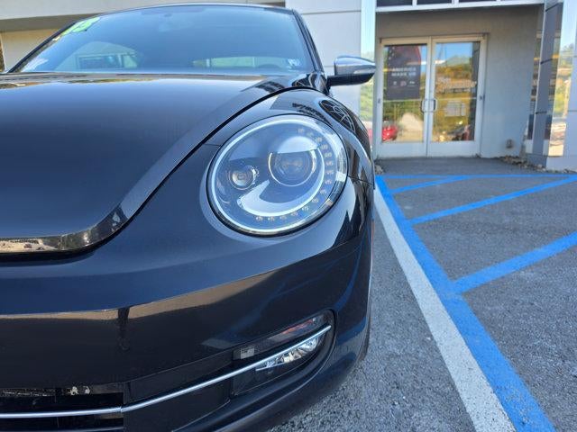 2013 Volkswagen Beetle 2dr Man 2.0T Turbo *Ltd Avail*