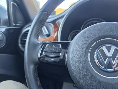 2013 Volkswagen Beetle 2dr Man 2.0T Turbo *Ltd Avail*