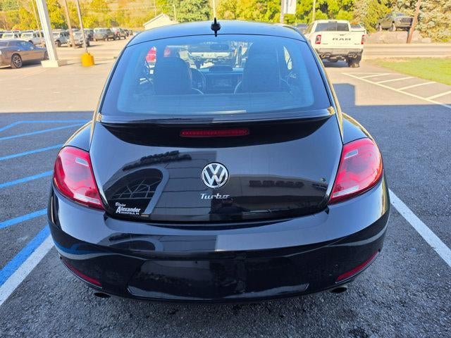 2013 Volkswagen Beetle 2dr Man 2.0T Turbo *Ltd Avail*