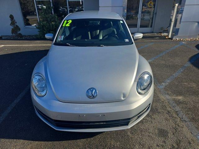 2012 Volkswagen Beetle 2dr Cpe Auto 2.5L PZEV