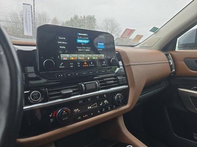 2023 Nissan Pathfinder Platinum 4WD