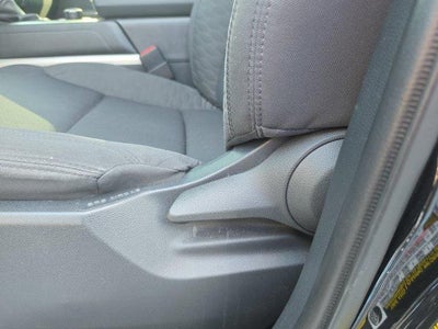 2023 Toyota Tundra 4WD 4WD SR5 CrewMax 5.5' Bed (SE)