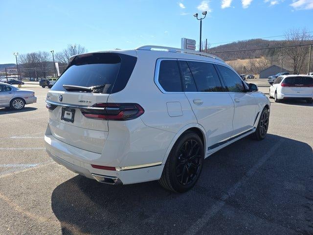 2026 BMW X7 xDrive40i Sports Activity Vehicle