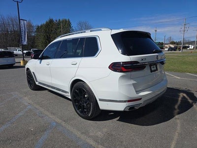2026 BMW X7 xDrive40i Sports Activity Vehicle