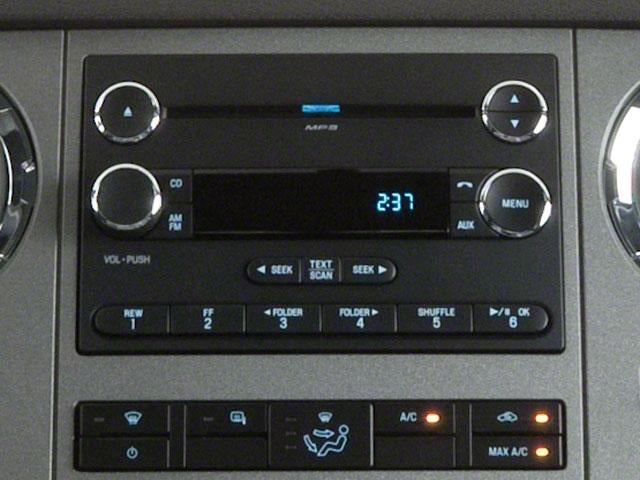 2013 Ford Super Duty F-350 SRW 4WD SuperCab 8 Ft Box XL