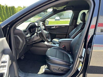 2025 Ford Escape ST-Line Select AWD