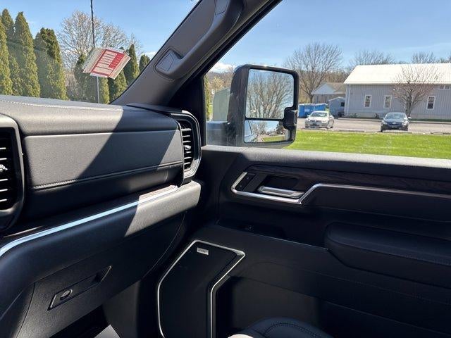 2026 GMC Sierra 2500 HD Crew Cab Standard Box 4-Wheel Drive SLT