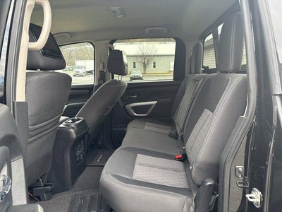 2021 Nissan Titan 4x4 Crew Cab SV