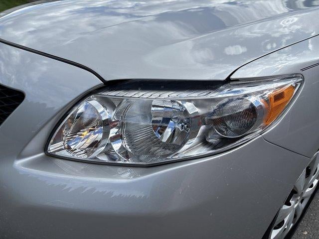 2009 Toyota Corolla 4dr Sdn Auto LE (Natl)