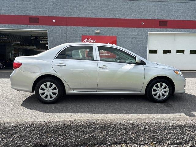 2009 Toyota Corolla 4dr Sdn Auto LE (Natl)
