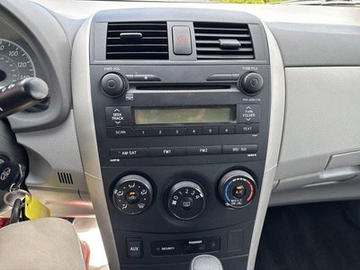 2009 Toyota Corolla 4dr Sdn Auto LE (Natl)