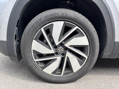 2025 Volkswagen Atlas 2.0T SE w/Technology 4MOTION
