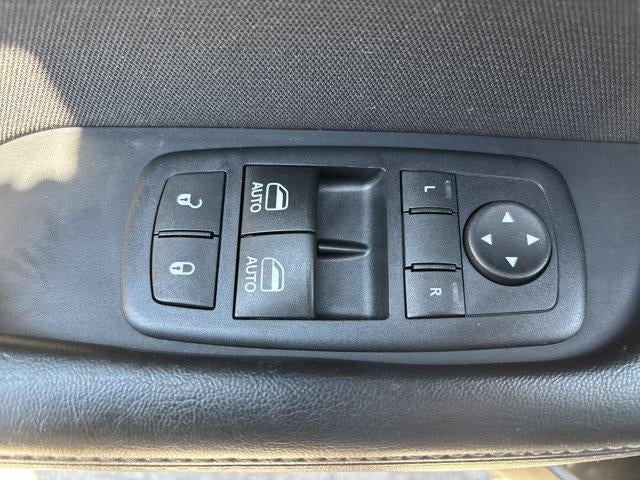 2016 Dodge Challenger 2dr Cpe SXT