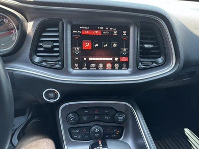 2016 Dodge Challenger 2dr Cpe SXT