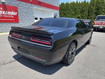 2016 Dodge Challenger 2dr Cpe SXT